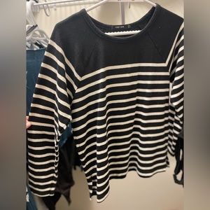 Obey Crew neck shirt